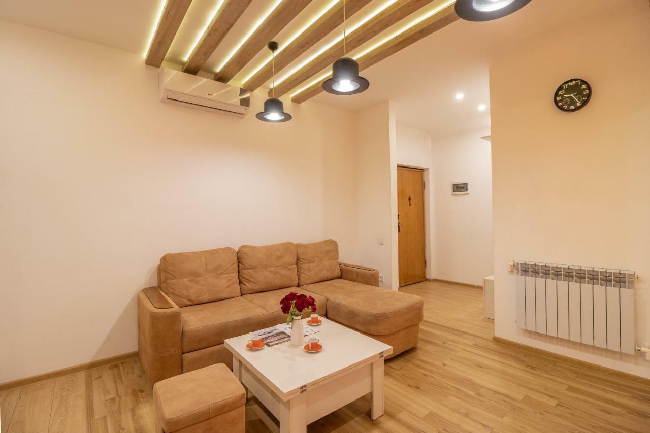 Stay Inn Apartments On 33 Sayat-Nova Avenue Erivan Dış mekan fotoğraf